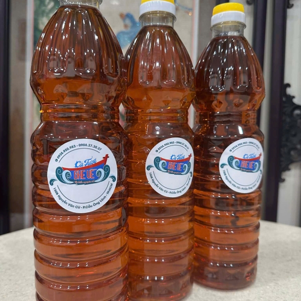 Nước mắc nguyên chất một lít 